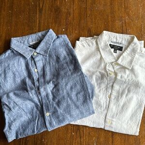 Banana Republic Blue and White Linen Casual Button Down Shirts